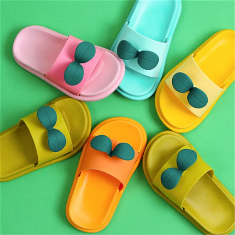 Сандалии и тапочки детские с мягкой подошвой Нескользящие для дома улицы летняя