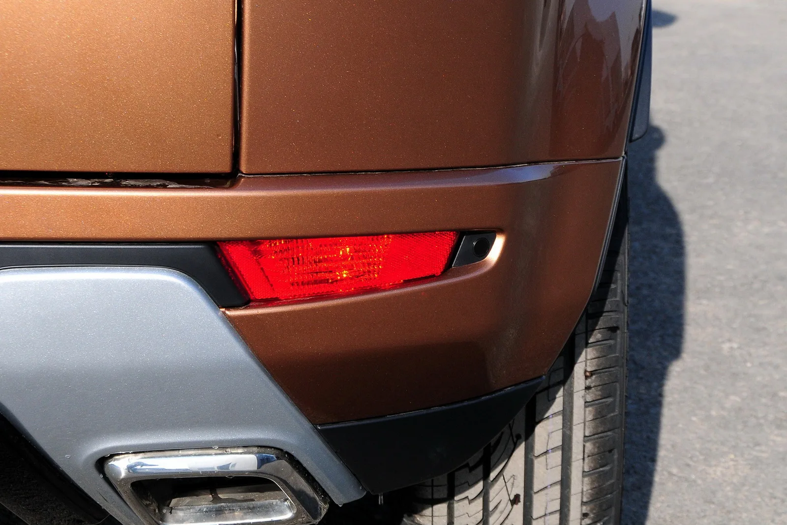 Противотумансветильник отражатель ANGRONG для заднего бампера с правой лампой Range