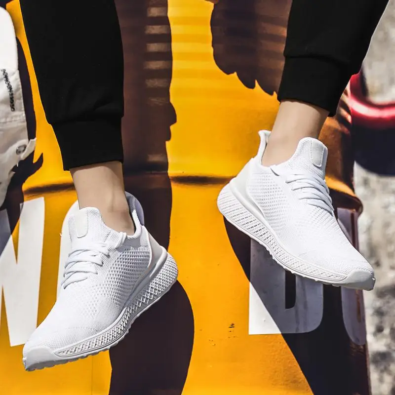

Male Light Weight Running Shoes For Men 2020 Spring Autumn Black Comfortable Anti Slip Male Shoes Outdoor Walking Men Sneakers