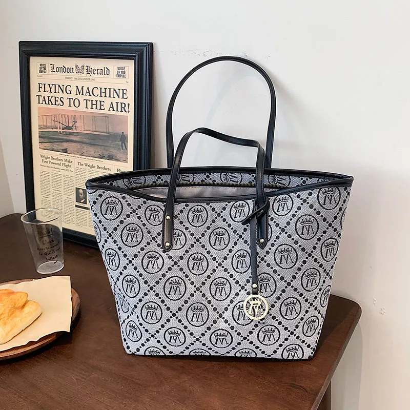 

2 Pcs/set Luxury Designer High Capacity Tote Handbag For Women 2021 Trend Brand Letter Pattern Shopper Shoulder Shopping Bag