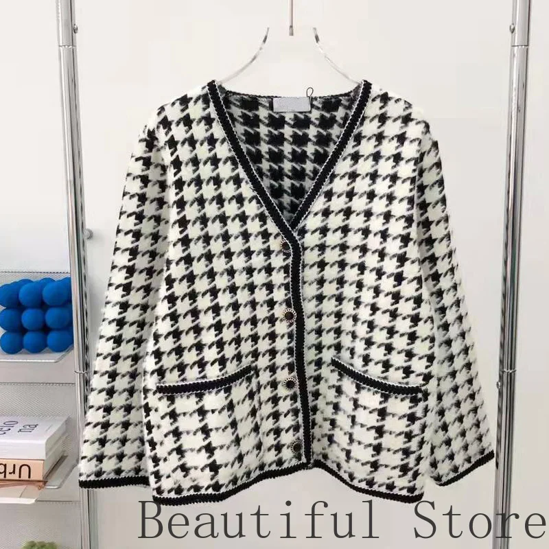 

Женский жаккардовый свитер с узором «гусиные лапки»