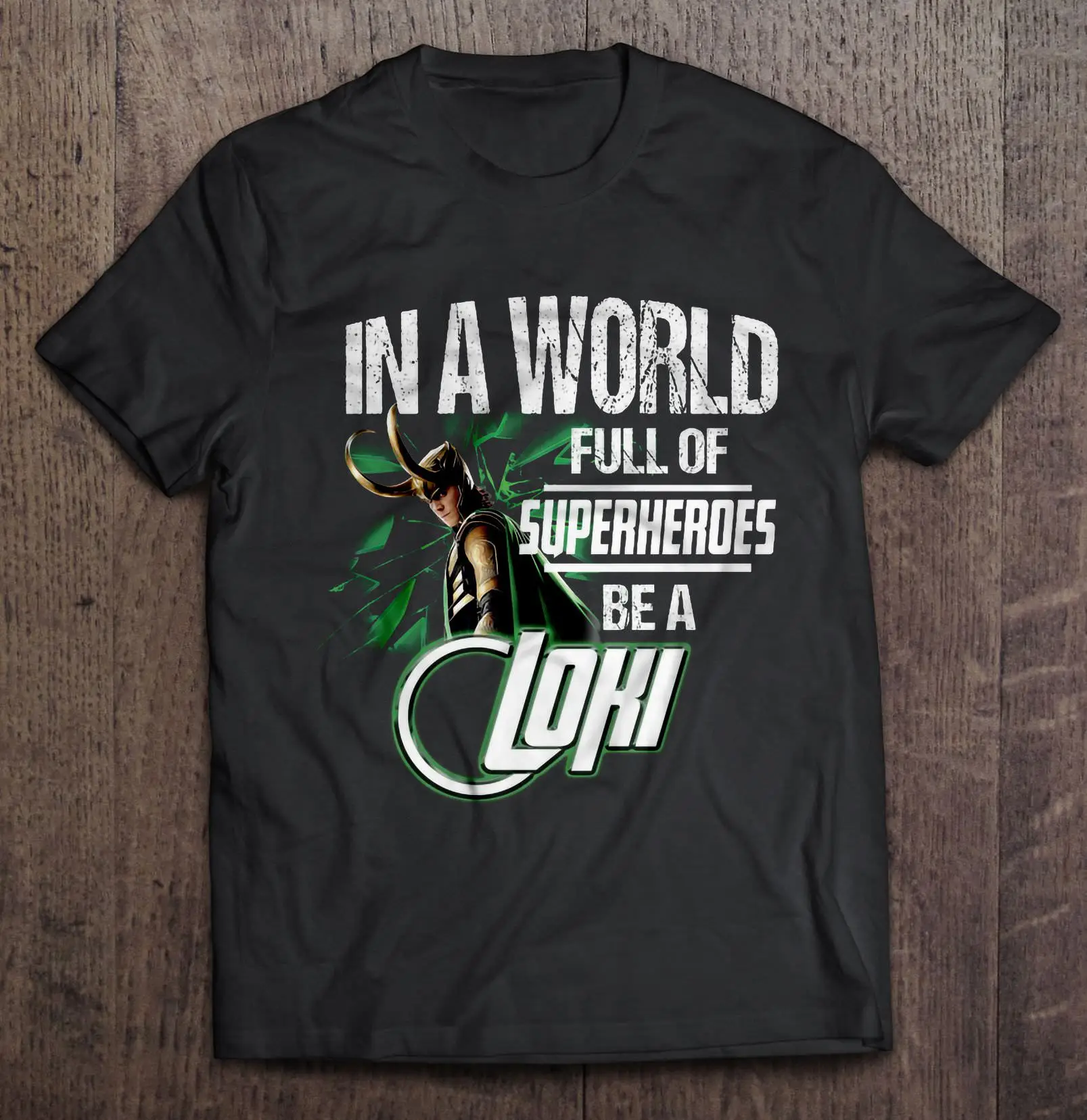 

Футболки в мире, заполненные супергероями Be A Loki