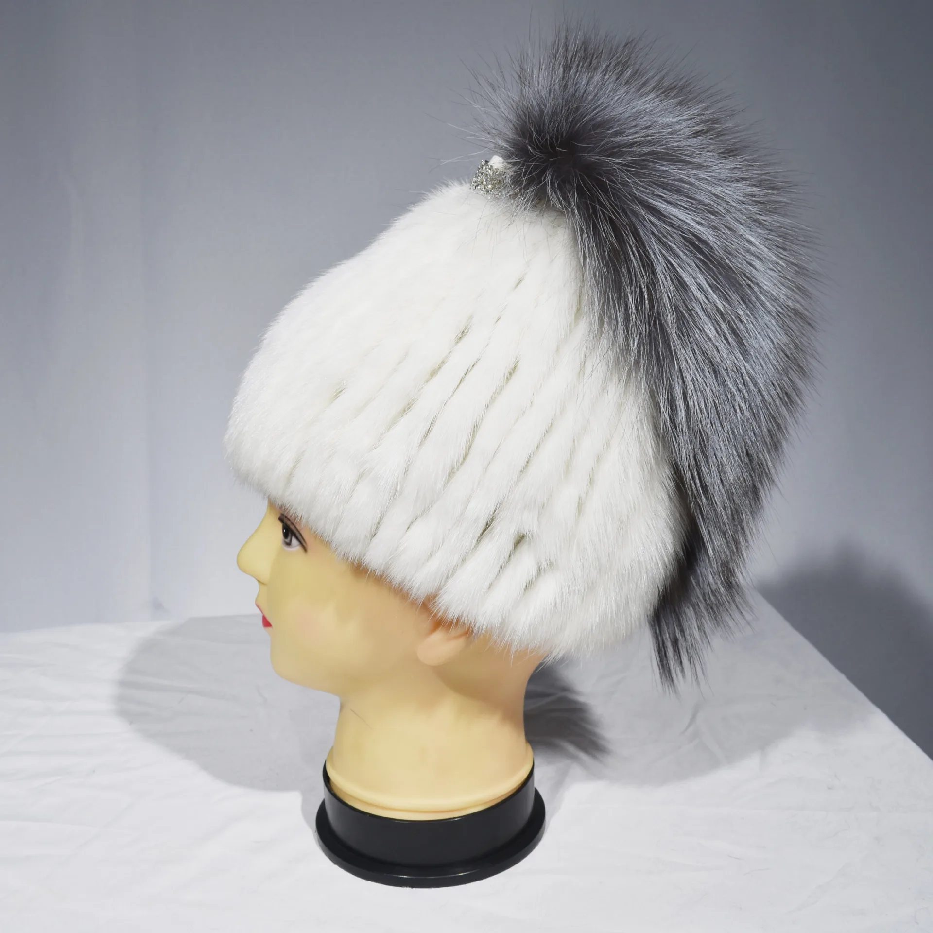 JKP Fashion Winter Warm Women's Knitted Hat Mink Hat Fox Fur Silver Fox Decorative Belt Elastic Hot Selling Cap