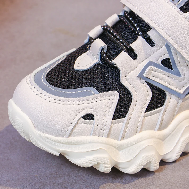 J & G 2020 Kasual Sepatu Anak Laki-laki V Sneakers Sepatu Anak untuk Anak Laki-laki Gadis Pelatih Warna Putih Pengganggu 2 jaggers Sepatu Lari