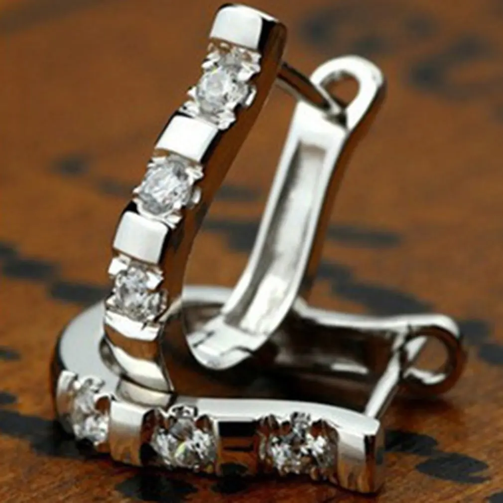 

1 Pair Trendy Silver White Women's Earrings Ladies Party Night Club Earrings Jewelry Accessories 2018 waresale