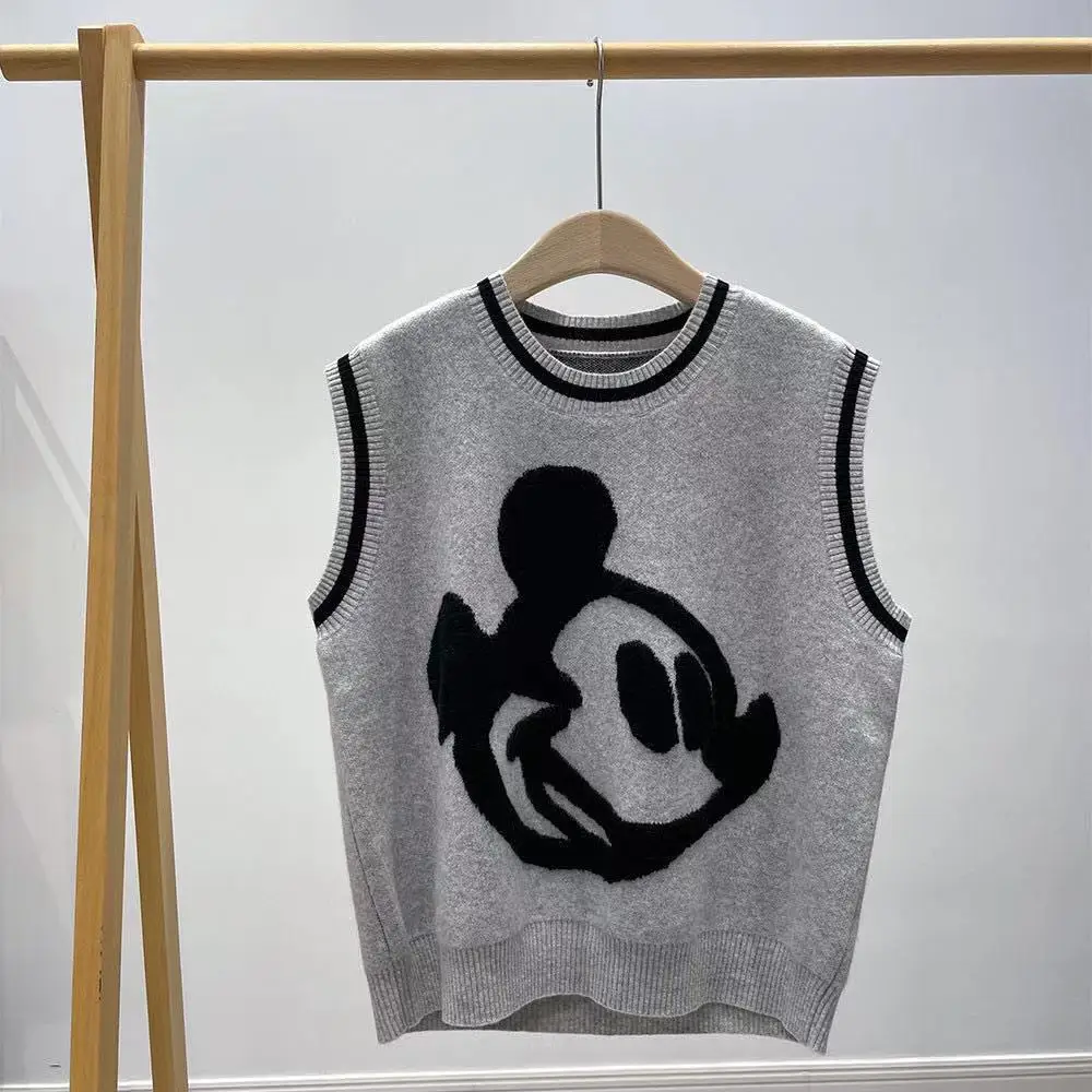 

Runway Fashion Women Vest Sweater 2021 High Quality Winter Sleeveless Knitted Cashmere O-Neck Pullover Sweater