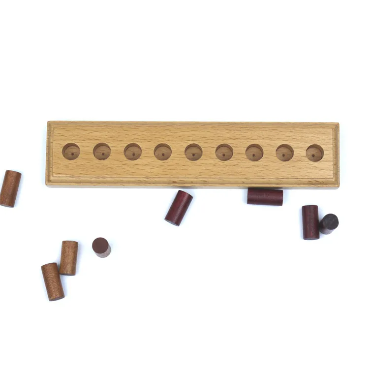

Wooden puzzle toys Single aristocratic chess beyond the narrow path of self-encounter and exchange space