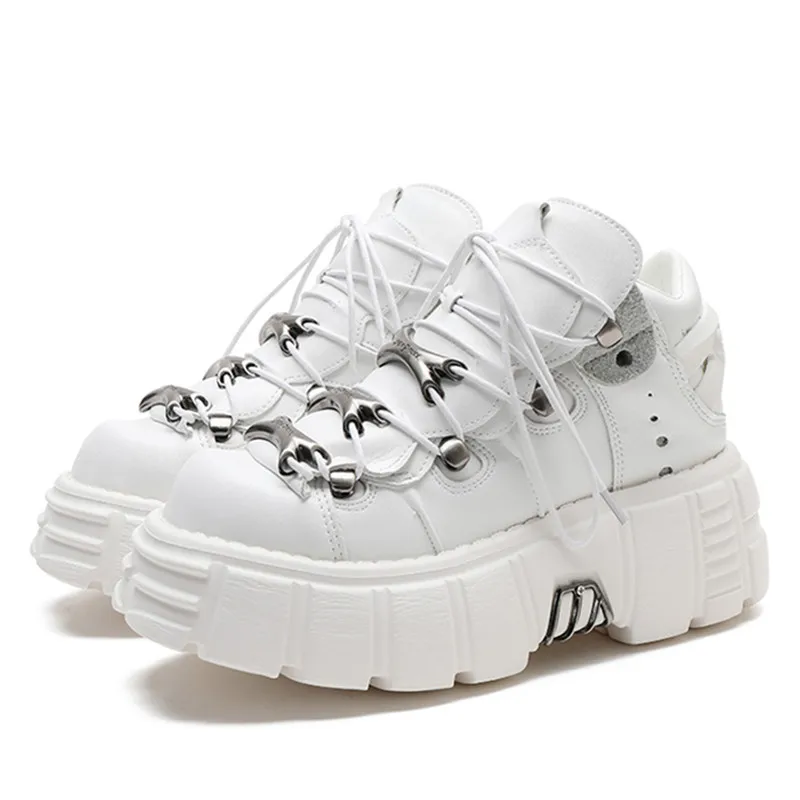 

British Style Thick-Soled Low-Top Women's Motorcycle Shoes Round Toe Metal Decor Female Lace Up Shoes Solod Color Mujer Shoes