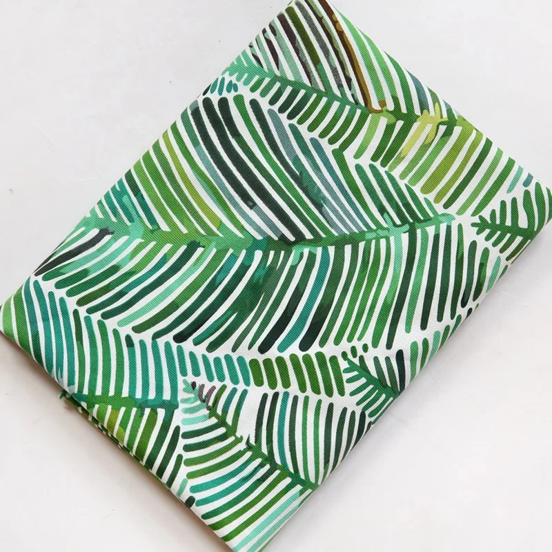 Ткань хлопковая с принтом зеленых листьев 50 х150 см