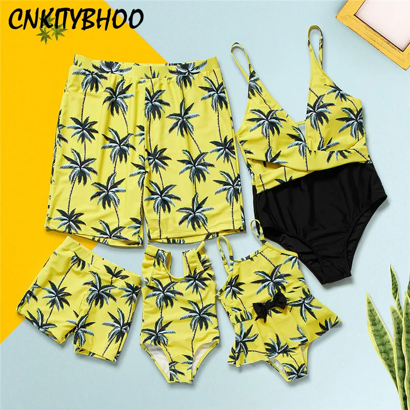 

Swimsuits Matching Family Leaf Print V-Neck Bikini For Mom Daughter Men Boys Bathing Shorts Mother Daughter Beach Swimwear