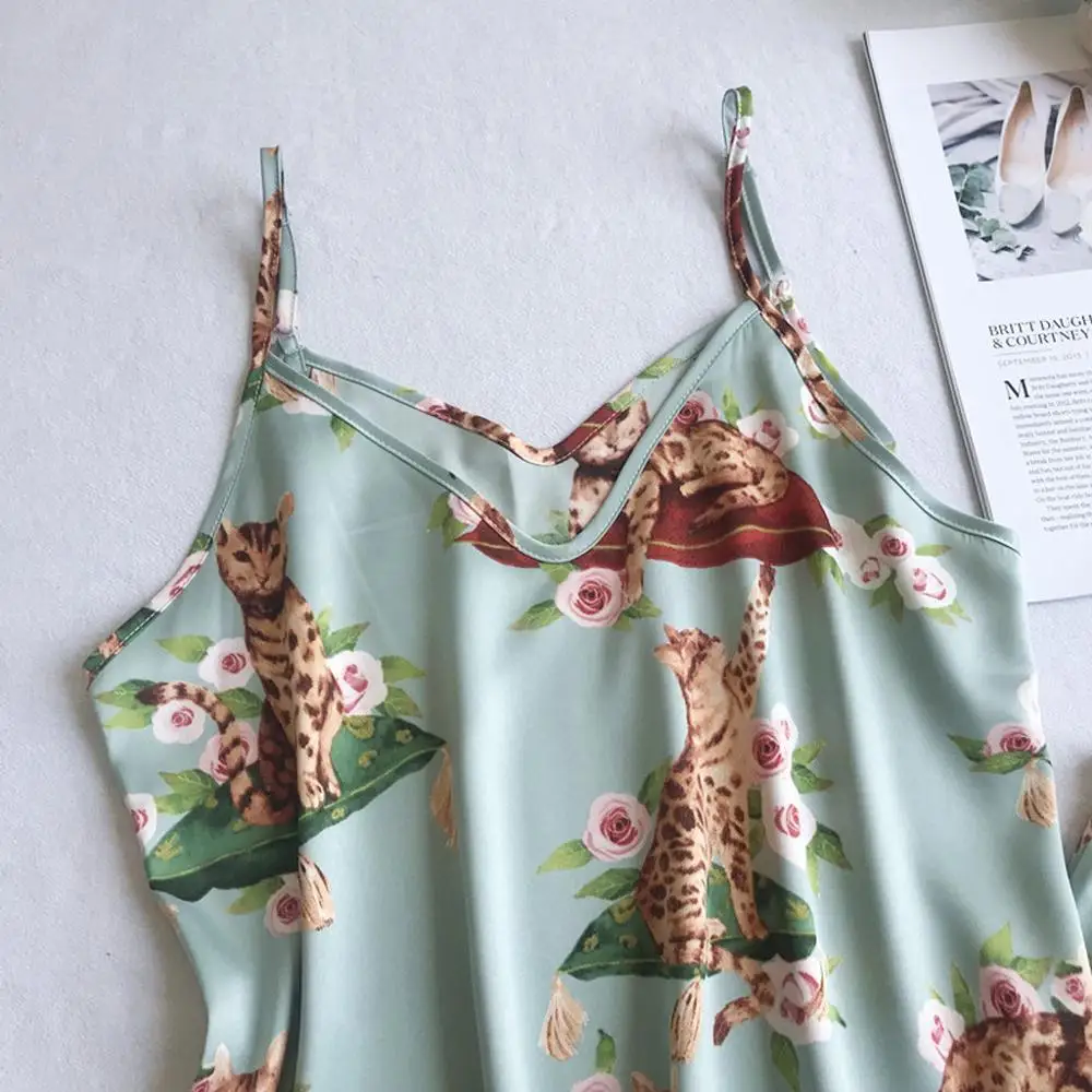 Женский Шелковый пижамный комплект летний с коротким топом и принтом кошки