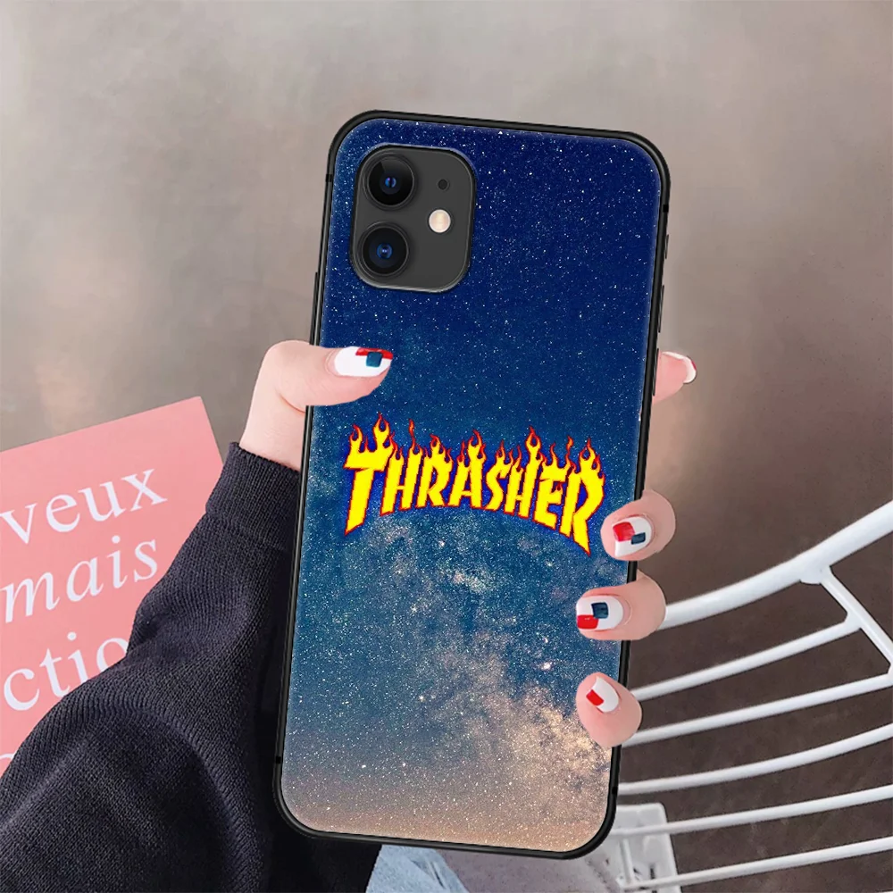 

American Fashion Brand Phone Case Cover Hull For IPhone 5 5s se 2 6 6s 7 8 12 Mini Plus X XS XR 11 PRO MAX black Funda Soft Cell