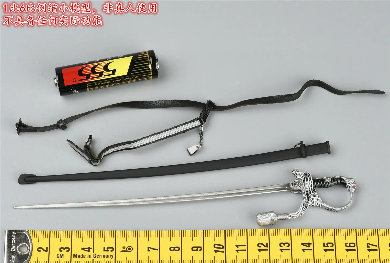 

1/6 Scale GM646 Elderly Version Sabre and Belt Model for 12" Doll