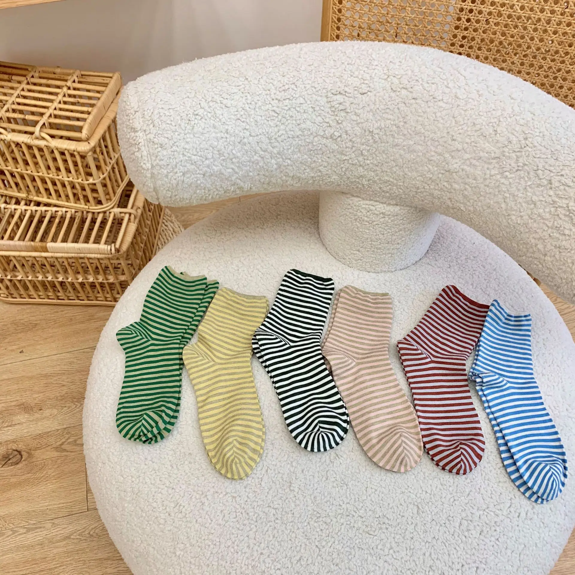 

12Pcs=6Pairs/Pack Women Boneless Cozy Breathable Bamboo Fiber Socks Set Japanese Korean Maiden Casual Fashion Striped Socks Lot