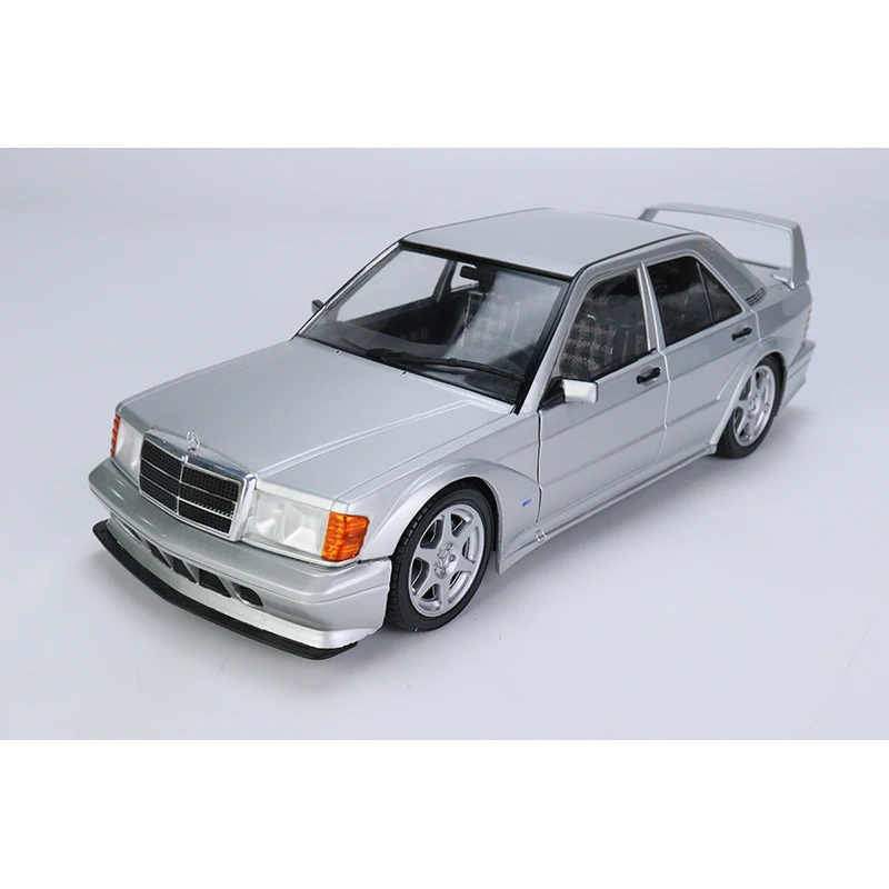 

Solido 1/18 190 (W201) Mitsubishi EVO II Diecast Model Car