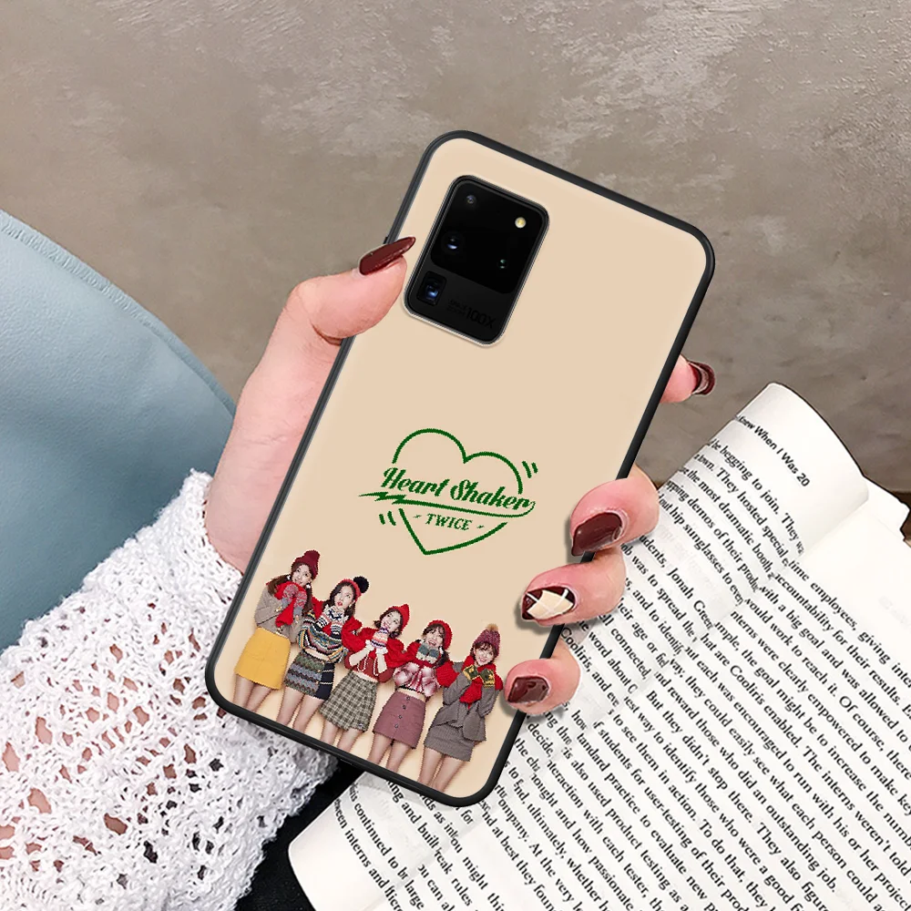 

Twice Mina Momo Kpop Phone Case For Samsung Galaxy Note S 8 9 10 20 Plus E Lite Uitra black Hoesjes Tpu Coque Trend Cell Soft