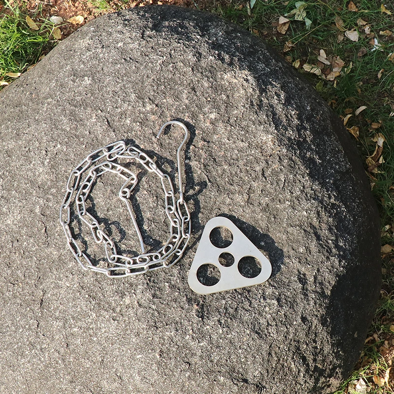 

Outdoor Camping Tripod Board Stainless Steel Grill Stand with Adjustable Chain for Hanging Cookware with Pot GHS99