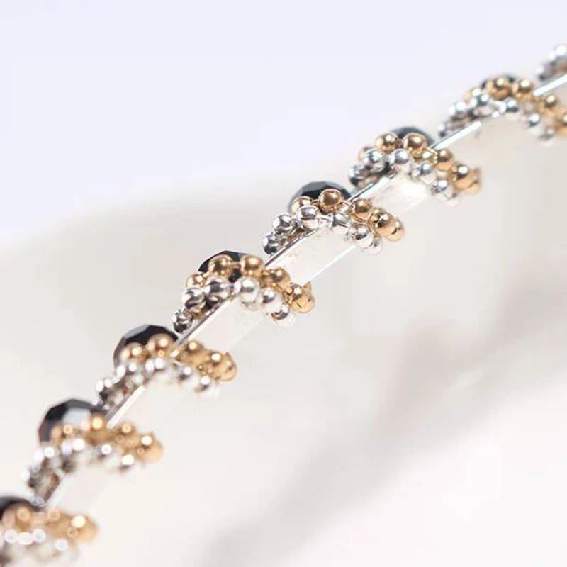 

Elegant Hair Accessories For Women Non-slip Head Hoop Crystal Beaded Thin Edge Hair Hoop Shiny Luxury Rhinestone Headbands