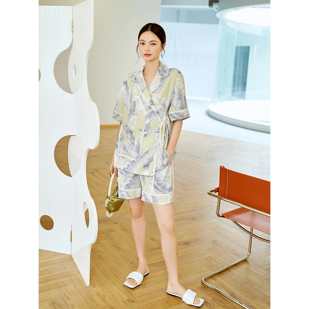 Maison Gabrielle 2021SS New Palm Leaf Printed Pajamas Set Loungewear Sleepwear for Women Short Leeve 2 Pieces Double Breasted