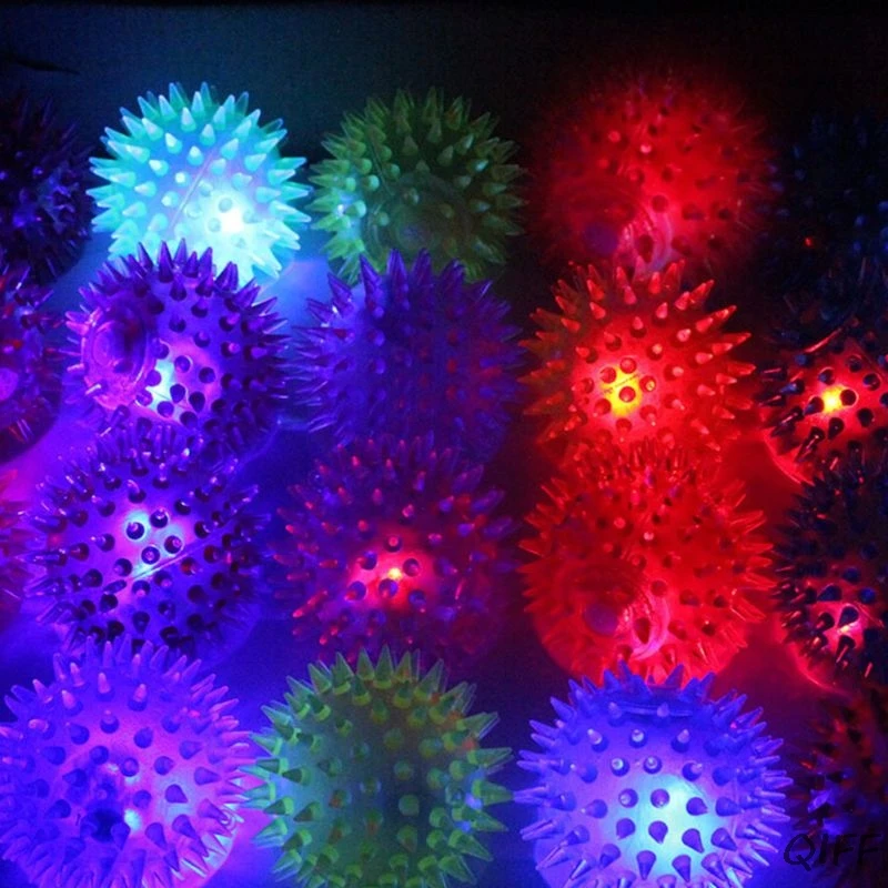 5 Pcs Light-up LED Bite Ball Dog and Cat Flashing Sensory Fun Blinking Spiky Pet Toy | Дом и сад