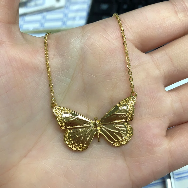 

Harajuku Girl Jewelry 2020 Trend Butterfly Necklaces For Women Mom Vintage Pendant Neck Chains Choker Bff Gifts For The New Year