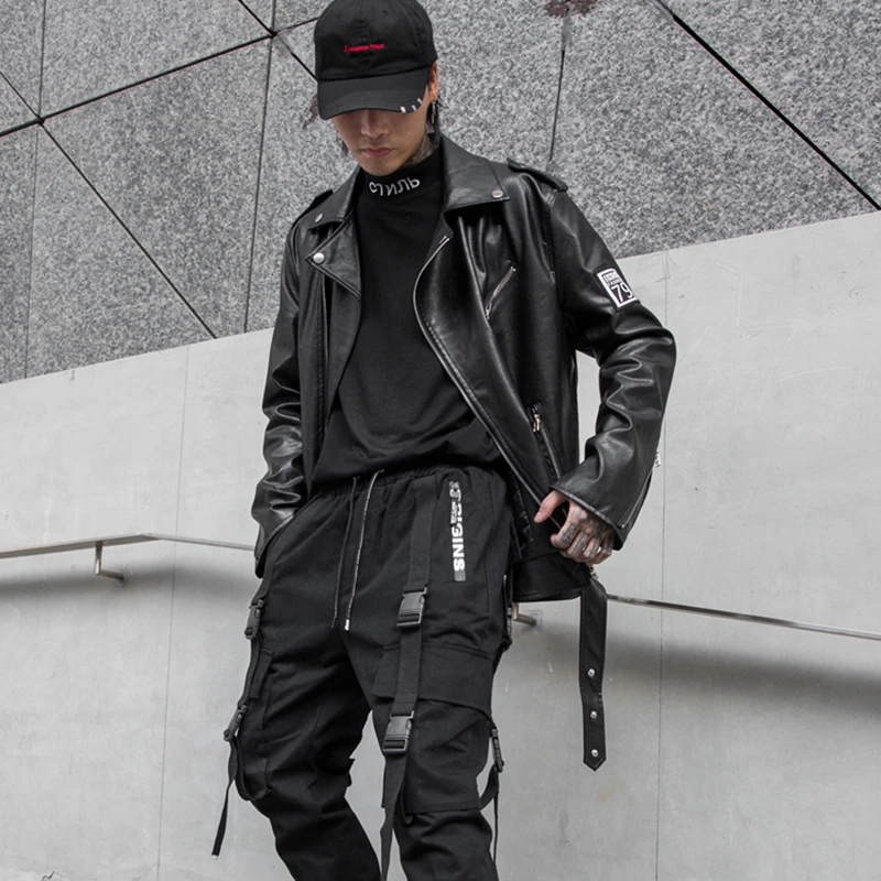 Мужская кожаная куртка в стиле панк рок черная из искусственной кожи на молнии с
