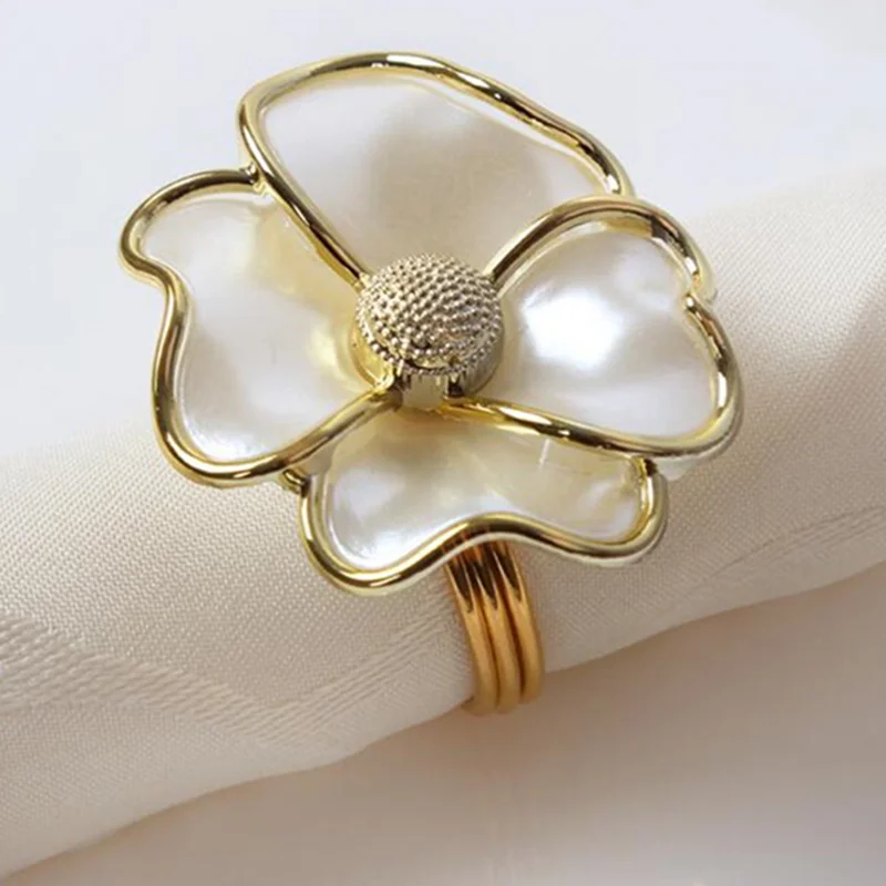 Fashion White Flower Napkin Buckle Rings Plating UV Hotel Sample Room Wedding Banquet Serviette Holder Table Decoration | Дом и сад