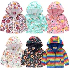 Куртка для маленьких девочек, водонепроницаемая ветровка с рисунком радуги и единорога, одежда для мальчиков и От 1 до 7 лет, весна