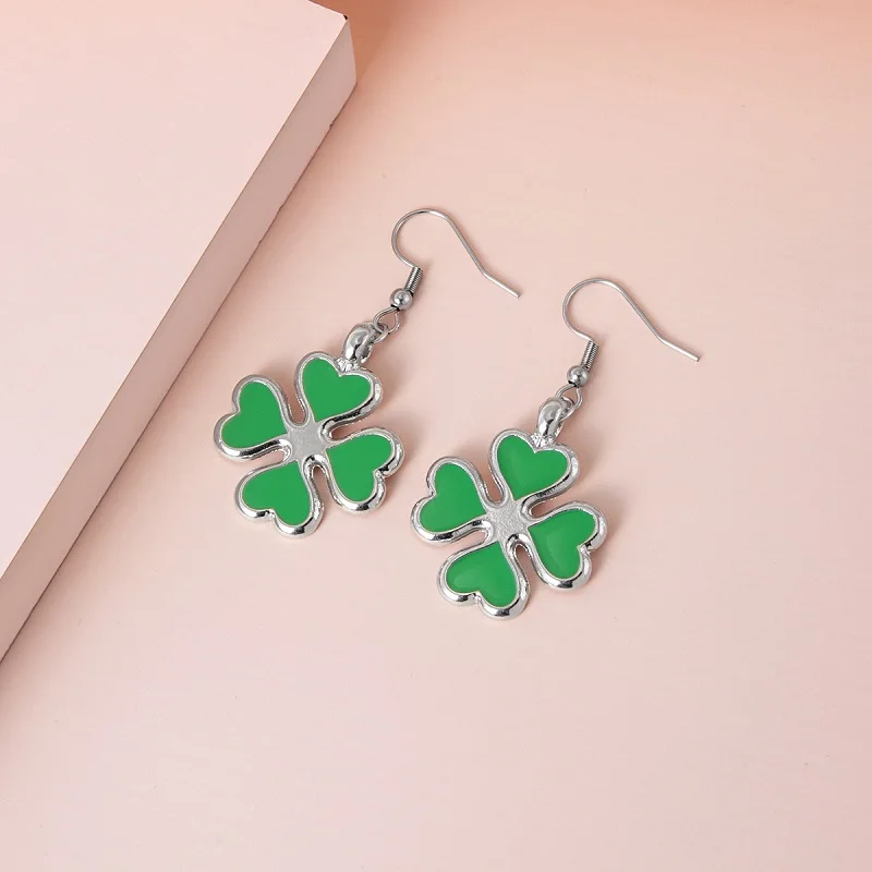 Аниме Токийский призрак Хината Tachibana серьги четырехлистный клевер Подвесные для