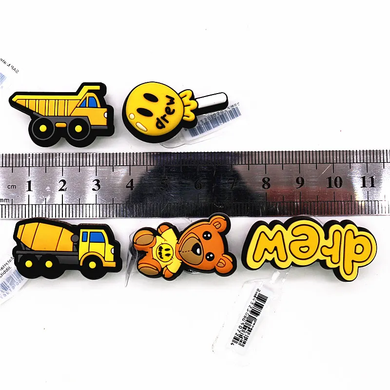 Novely PVC Yellow Truck Shoe Charms Sandals Accessories Cute Bear Lollipop Shoe Decoration for Croc jibz Kids Party X-mas Gifts