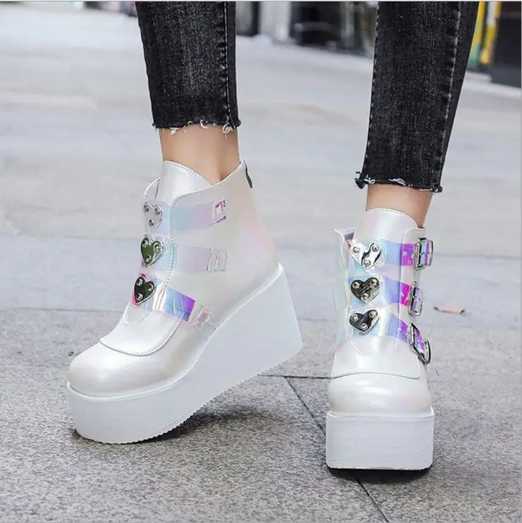 

New Thick Bottom Short Boots In 2021 Summer, Colorful Slope and Martin Boots, When They Are Selling In Fashion and Popular Km050