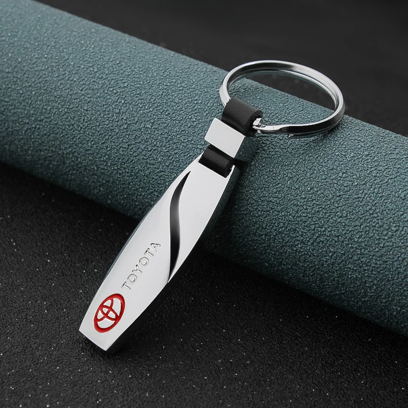 

3D Car Keychain Key Rings Key Chain For Women/Men Toyota Camry 70 40 Rav4 Mark Jzx90 Cresta Sequoia Auris Auto Accessories