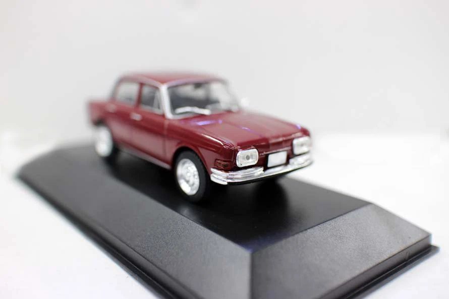 Редкое специальное предложение 1:43 немецкая классическая модель автомобиля 1600 из