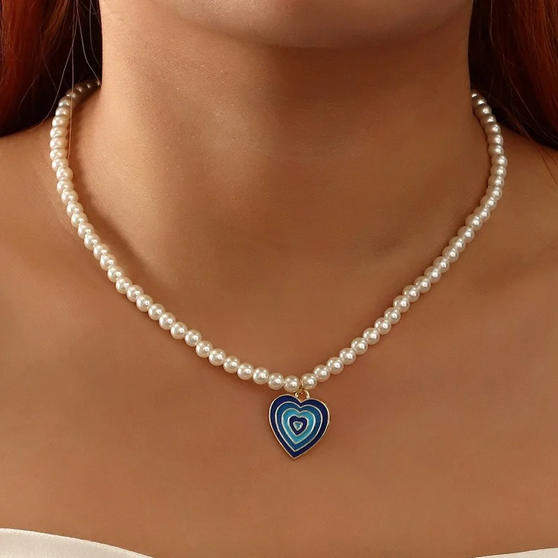 

Wholesale French Temperament Brilliant Pearl Necklace Creative Retro Dripping Gradient Color Love Necklace for Women Girl Gift