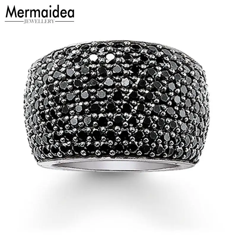 Коктейльные кольца с черным кубическим цирконием новинка 2020 посеребренные