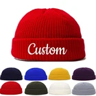 Женская вязаная шапка с вышивкой и логотипом на заказ