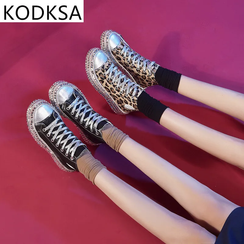 

Women sneakers Sexy Leopard Print Fashion Rivets Women Canvas Shoes Korean Leisure Lace-Up Low High Top Sneakers basket Femme