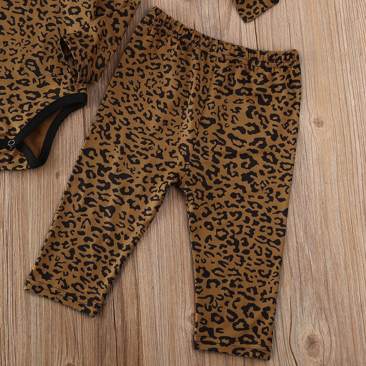 

Newborn Baby Girl Leopard Clothes Ruffle Romper Long Sleeve Jumpsuit Pants Outfits With Headband 3pcs Suit