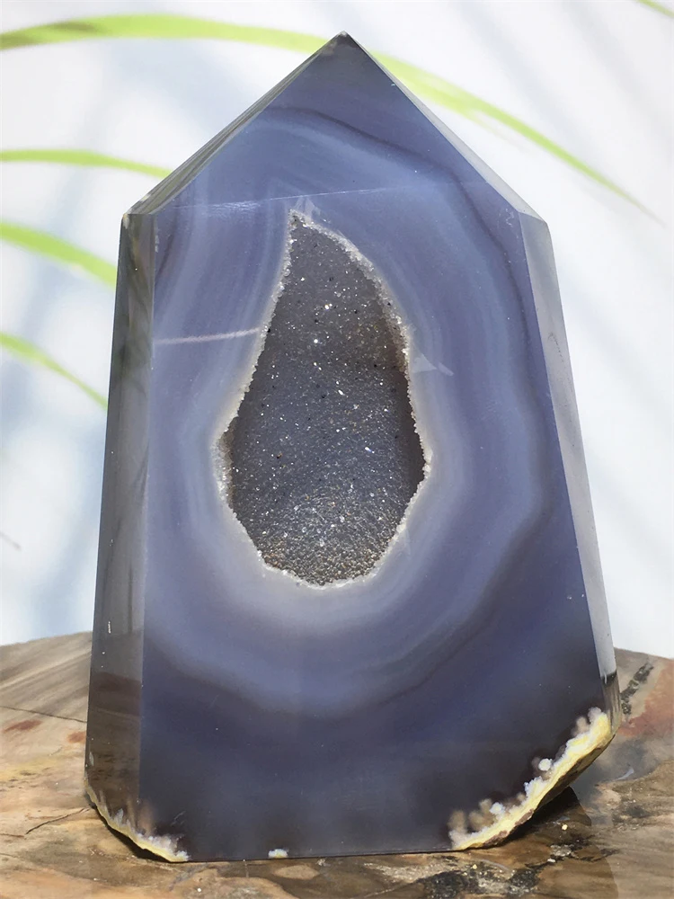 

Natural Crystal Tower Druzy Agate Stone Point Reiki Healing Gem Geode Ore Mineral Voog Wand Room Decoration Fashion Collection