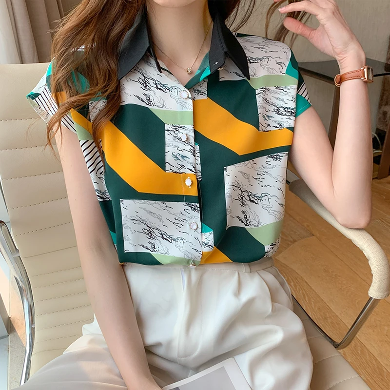 

Fashion Summer Blouse Women Plus Size Tops 2021 Korean Print Loose Short Sleeve Casual Elegant Shirts Women Clothes dames blouse