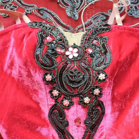 Бархатный 12-слойный изготовленный на заказ профессиональный гайковёр костюм для