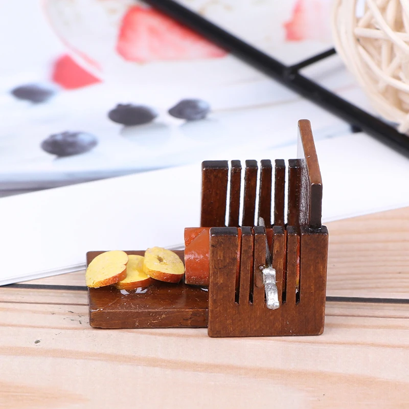 

Mini Cute Bread Slicer Model Slicer Kitchen Food House Accessories Breakfast Carft Chidren Gifts 1:12 Doll House Miniature