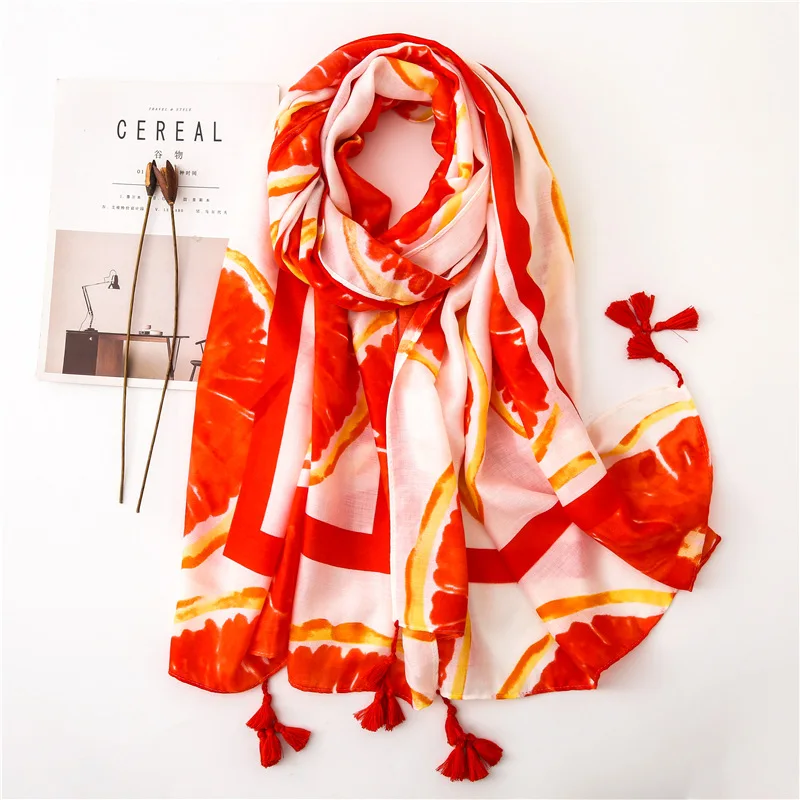 Прекрасный оранжевый красный апельсин хлопковый костюм с мультипликационным