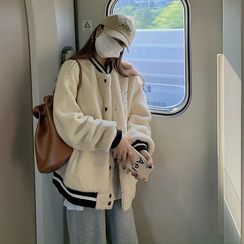 Куртка женская из овечьей шерсти утепленная свободная бейсбольная куртка