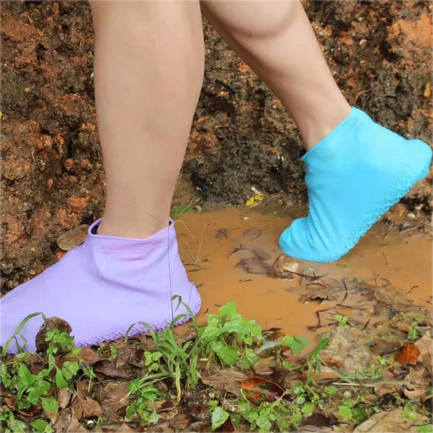 Комплект водонепроницаемых дождевиков с защитой от скольжения комплект из