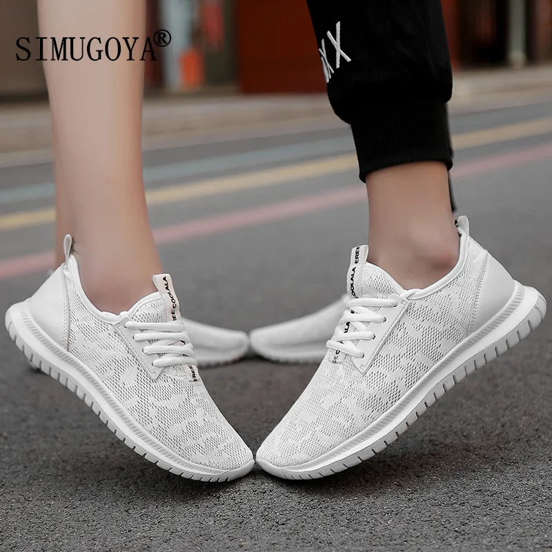 SIMUGOYA Новый вразлёт плетение дышащей ткани для атлетов повседневная обувь летние