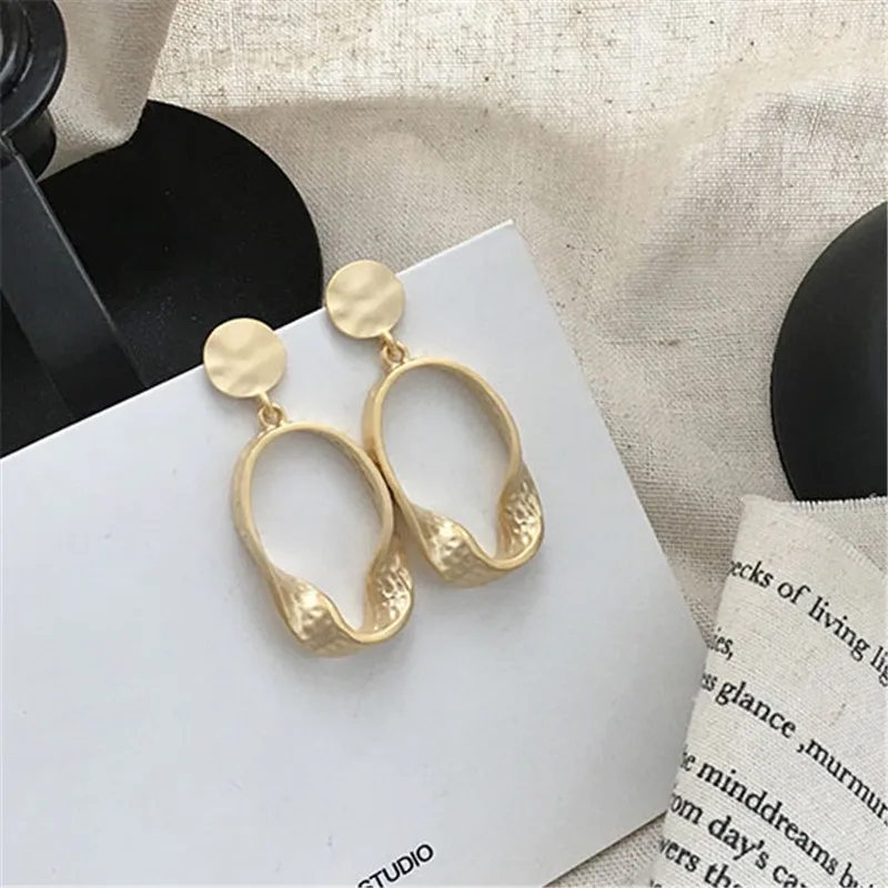 Веб знаменитости кольцо подвижное из нерегулярные Зажигалка интересного