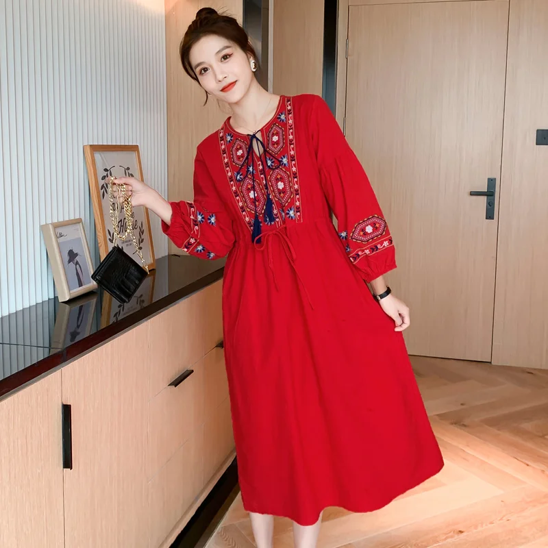 Осеннее китайское платье Ципао для беременных хлопковое с вышивкой и кисточками
