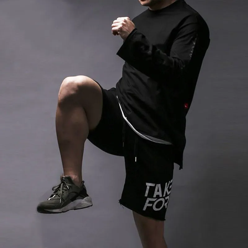 

2021 new men's shorts men's breathable pants men's Korean five-point pants running training loose quick-drying sports shorts