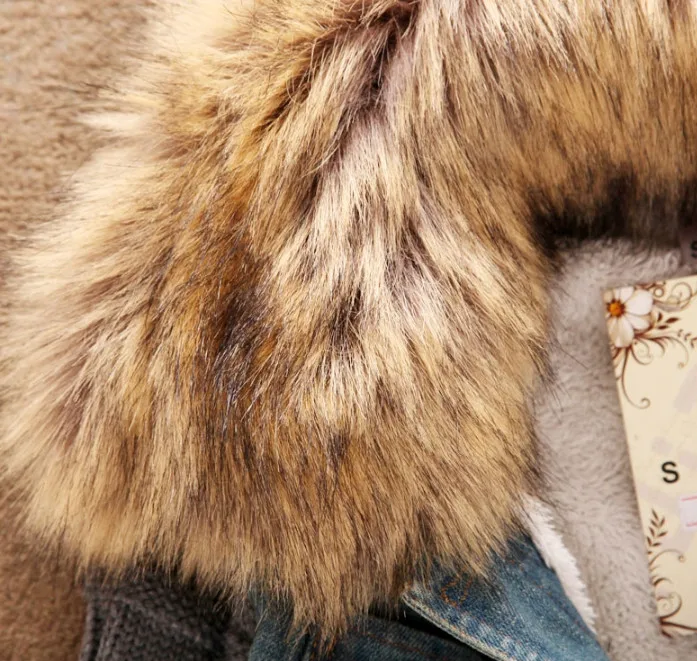 Женская джинсовая куртка короткий свитер с флисовой подкладкой и меховым